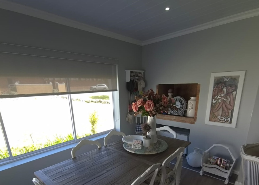 2 Bedroom Property for Sale in Struisbaai Western Cape